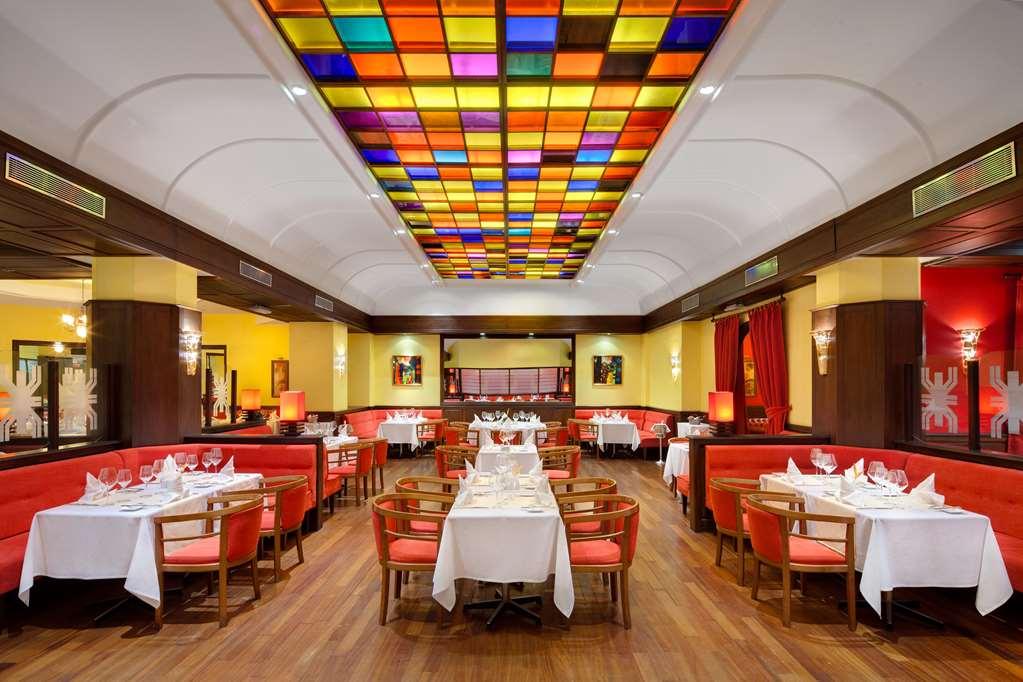 Hilton Yaounde Hotel Restaurante foto