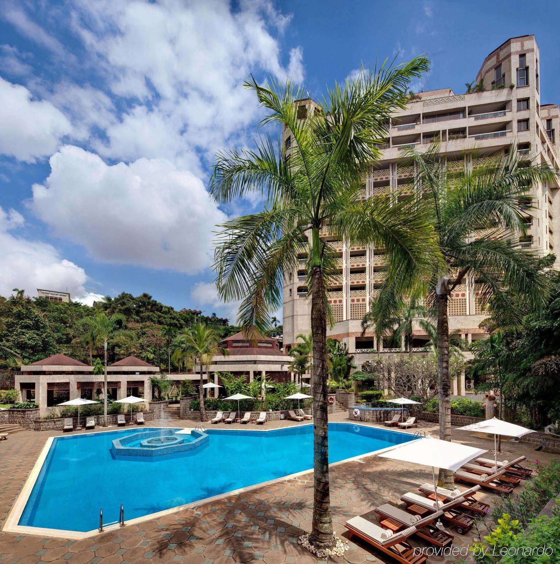 Hilton Yaounde Hotel Instalações foto